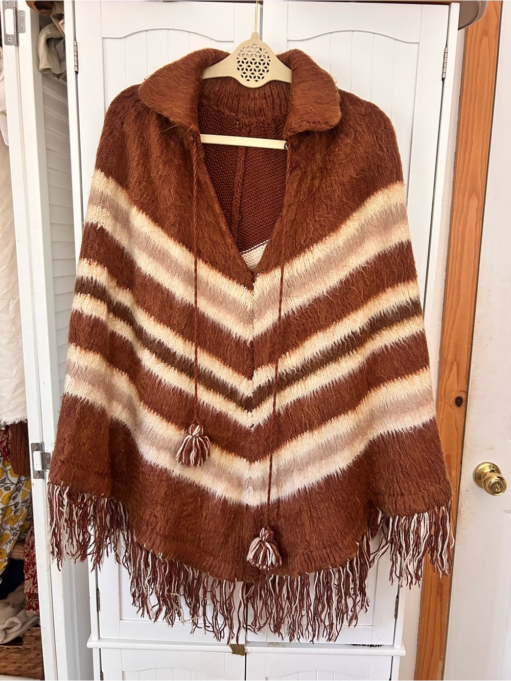 Rare vintage Women’s Brown and Cream Fringe Poncho Sweater